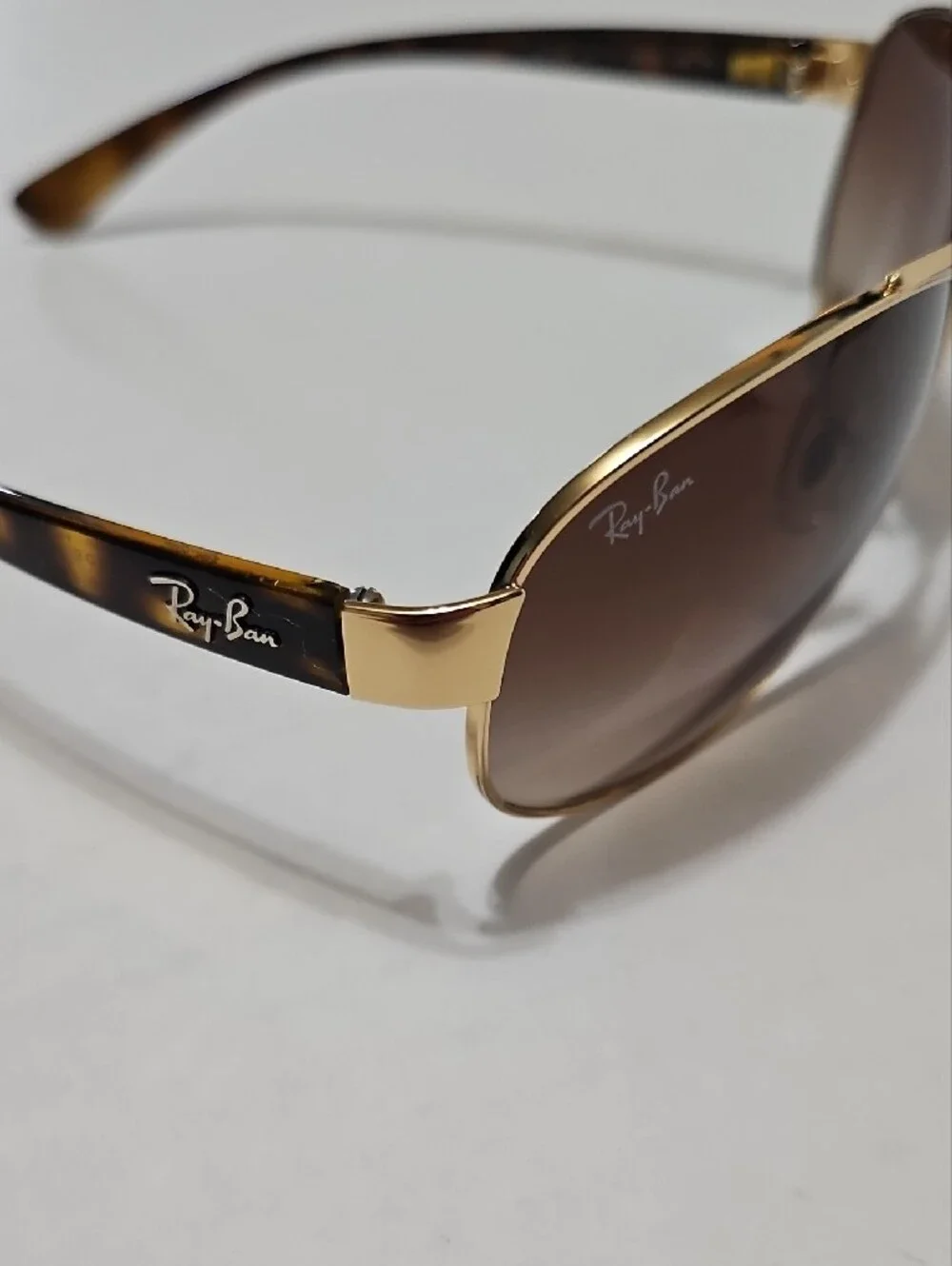 Ray-Ban RB3386 Aviator Gold Brown Gradient 63 Italy w/Case Unisex Frames